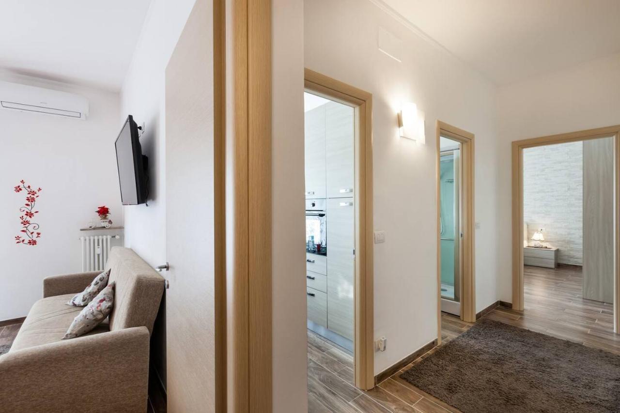 Residenza Larissa Luxury 1 Apartment Verona Bagian luar foto