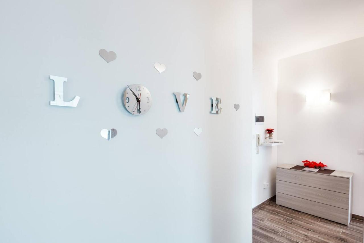 Residenza Larissa Luxury 1 Apartment Verona Bagian luar foto